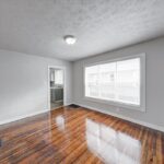 1315 N Drexel Ave5