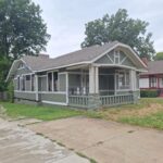6 - 1541 Netherwood Ave 18-52-24-F2Cg